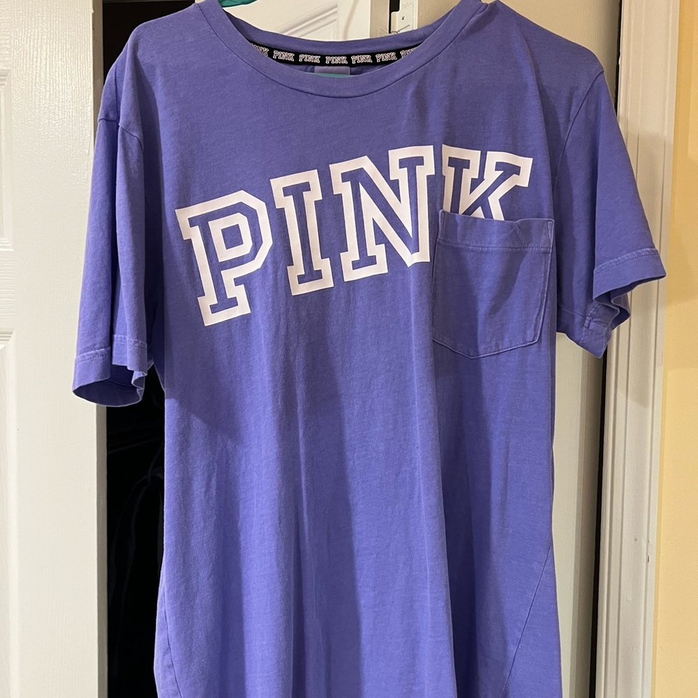 Pink T-Shirt in purple, size small, barely worn